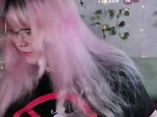 Camsoda Free Porn Cam of lilmilkylilly