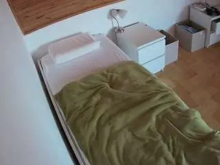 Camsoda Free Porn Cam of voyeurcam-julmodels-greybed-1