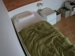 Camsoda Watch Live Sex Cams of voyeurcam-julmodels-greybed-1