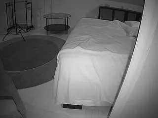 Camsoda Adult Webcam of voyeurcam-julmodels-whitebed-6