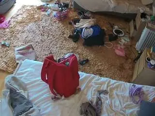 Camsoda Adult Webcams of voyeurcam-julmodels-whitebed-5