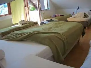 Camsoda Watch Live Sex Cams of voyeurcam-julmodels-bed-2