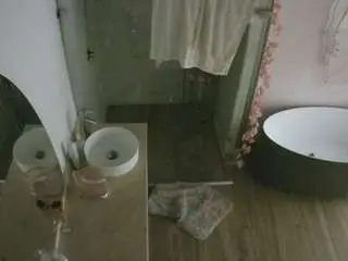 Camsoda Private Sex Chat of voyeurcam-casa-salsa-bathroom-6