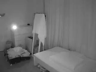 Camsoda Watch Live Sex Cams of voyeurcam-julmodels-reallife-3