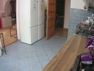 Camsoda Live Sex Cam of voyeurcam-julmodels-kitchen