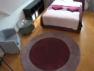 Camsoda Sex Cam of voyeurcam-julmodels-whitebed-1