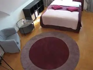 Camsoda Sex Chat of voyeurcam-julmodels-whitebed-1