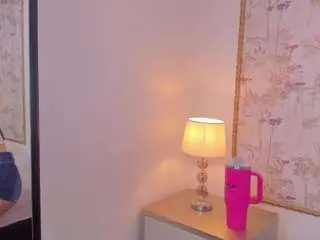 Camsoda Adult Webcams of mia-collins96