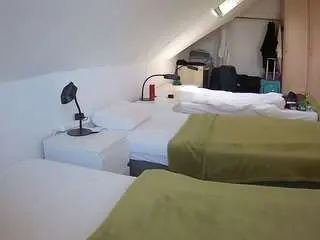 Camsoda Watch Live Sex Cams of voyeurcam-julmodels-bed-4