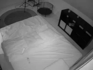 Camsoda Adult Webcams of voyeurcam-julmodels-whitebed-2