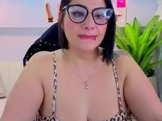 Camsoda Private Sex Chat of angele-roux-tp