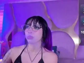 Camsoda Adult Webcam of niinasissy