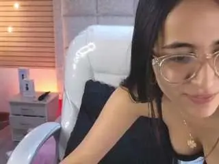 Camsoda Sex Cam of miafischer2