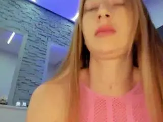Camsoda Nude Webcam of reina-cummingss