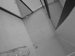 Camsoda Live Porn of voyeurcam-jb-shower-2