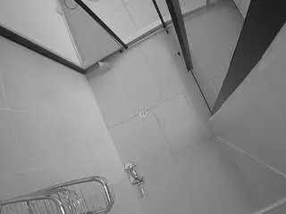 Camsoda Sex Cam of voyeurcam-jb-shower-2