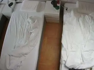 Camsoda Watch Live Sex Cams of voyeurcam-julmodels-bed-5