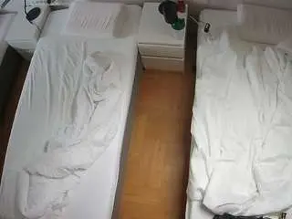 Camsoda Free Porn Cam of voyeurcam-julmodels-bed-5
