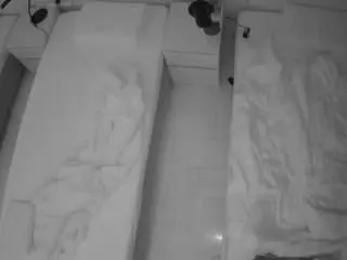 Camsoda Watch Live Sex Cams of voyeurcam-julmodels-bed-5