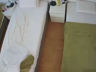 Camsoda Free Porn Cam of voyeurcam-julmodels-bed-5