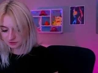 Camsoda Sex Cam of blondie-melisa