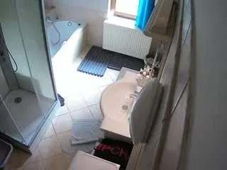 Camsoda Live Porn of voyeurcam-julmodels-bath-2nd-2