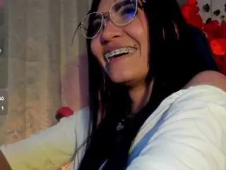Camsoda Best Webcam of myominix