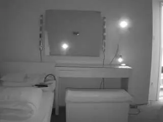 Camsoda Adult Video Chat of voyeurcam-julmodels-living-6