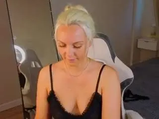 Camsoda Watch Live Sex Cams of april-nelson