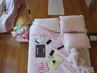 Camsoda Adult Webcams of voyeurcam-celticiron-01