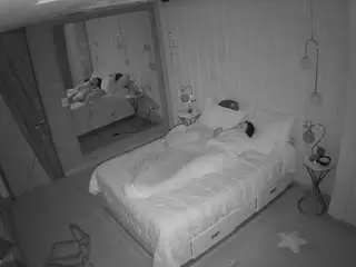 Camsoda Sex Cam of voyeurcam-casa-salsa-bedroom-2