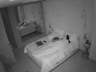 Camsoda Nude Webcam of voyeurcam-casa-salsa-bedroom-2