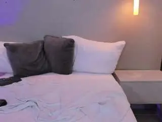 Camsoda Free Live Porn of mia-slora