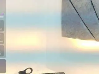 Camsoda Nude Webcam of lily-meghan