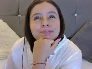 Camsoda Sex Cam of mia-makleynn