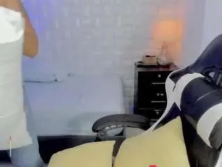 Camsoda Free Live Porn of antonella-lovee