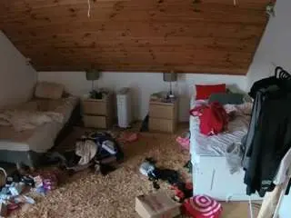 Camsoda Private Sex Chat of voyeurcam-julmodels-whitebed-3