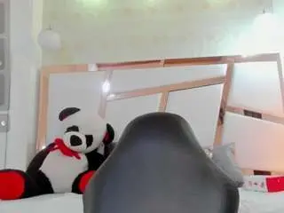 Camsoda Sex Cam of vickycastillo