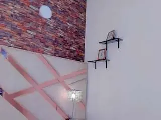 Camsoda Adult Webcams of lucy-davies