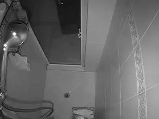 Camsoda Private Sex Chat of voyeurcam-baileybase-shower
