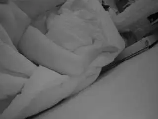 Camsoda Watch Live Sex Cams of voyeurcam-julmodels-whitebed-4
