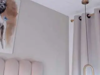 Camsoda Free Porn Cam of charlottedupontt