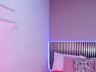Camsoda Nude Webcam of hanahgreey