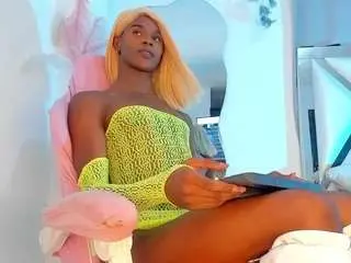 Camsoda Sex Cam of amaanda-fox