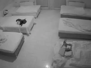 Camsoda Live Sex Cam of voyeurcam-julmodels-bed-6