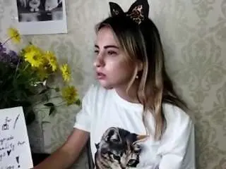 Camsoda Nude Webcam of loretterigazio