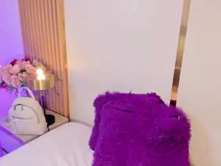 Camsoda Free Live Porn of emmihops