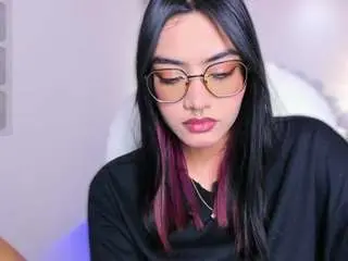 Camsoda Free Porn Cam of azurakindong