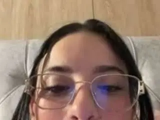 Camsoda Watch Live Sex Cams of kiraalopez