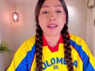 Camsoda Nude Webcam of lillysandersx